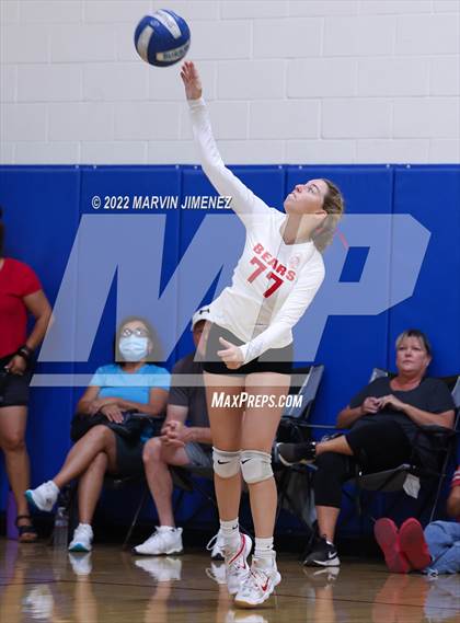 Thumbnail 3 in Burroughs vs Campbell Hall (Burbank JV Tournament) photogallery.