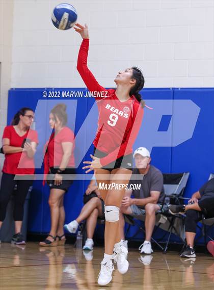 Thumbnail 3 in Burroughs vs Campbell Hall (Burbank JV Tournament) photogallery.