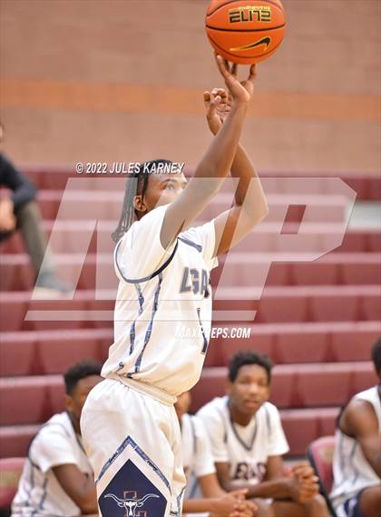Thumbnail 3 in Legacy vs Faith Lutheran (Tarkanian Classic) photogallery.