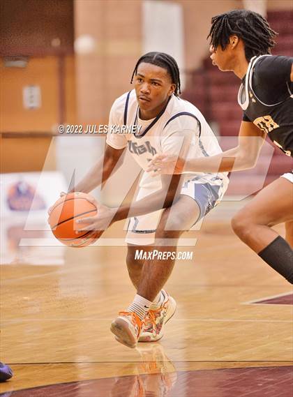 Thumbnail 3 in Legacy vs Faith Lutheran (Tarkanian Classic) photogallery.