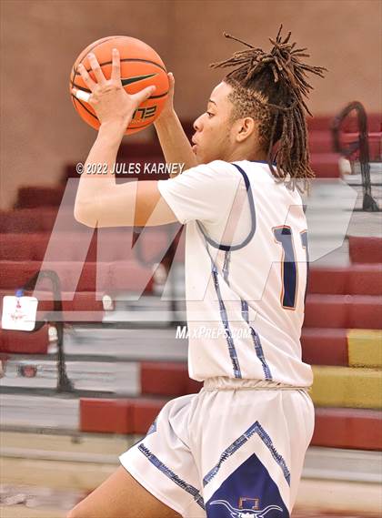 Thumbnail 2 in Legacy vs Faith Lutheran (Tarkanian Classic) photogallery.
