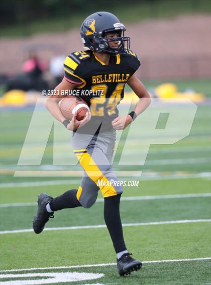 Thumbnail 2 in Millburn @ Belleville photogallery.