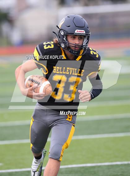 Thumbnail 3 in Millburn @ Belleville photogallery.