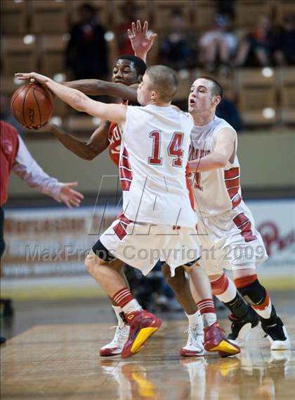 Thumbnail 1 in Hoosac Valley vs. Milton (MIAA D2 Final) photogallery.