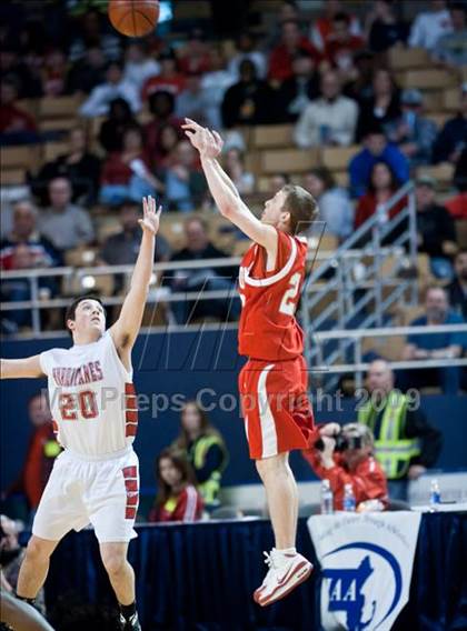 Thumbnail 2 in Hoosac Valley vs. Milton (MIAA D2 Final) photogallery.