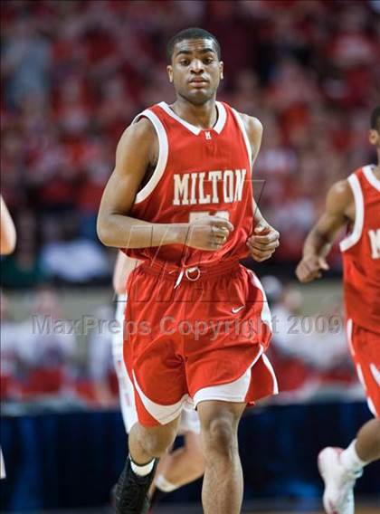 Thumbnail 3 in Hoosac Valley vs. Milton (MIAA D2 Final) photogallery.