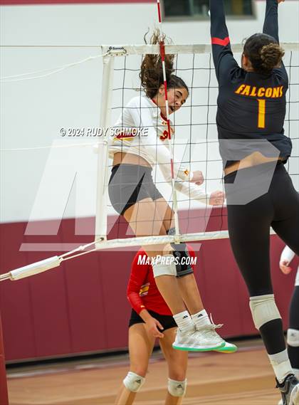 Thumbnail 3 in Cathedral Catholic vs. Torrey Pines (CIF SDS Open Division Final) photogallery.