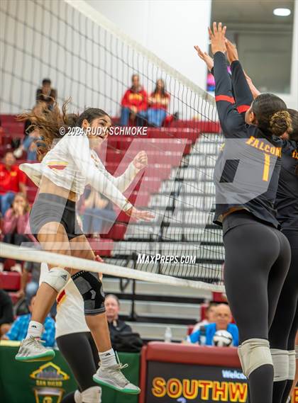 Thumbnail 2 in Cathedral Catholic vs. Torrey Pines (CIF SDS Open Division Final) photogallery.