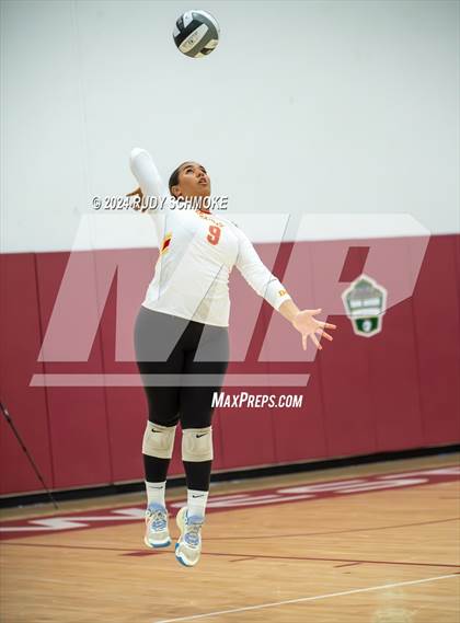Thumbnail 2 in Cathedral Catholic vs. Torrey Pines (CIF SDS Open Division Final) photogallery.