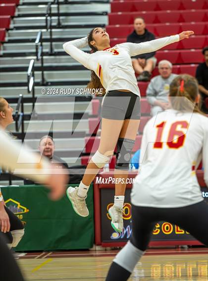 Thumbnail 2 in Cathedral Catholic vs. Torrey Pines (CIF SDS Open Division Final) photogallery.