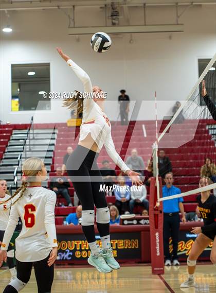 Thumbnail 3 in Cathedral Catholic vs. Torrey Pines (CIF SDS Open Division Final) photogallery.