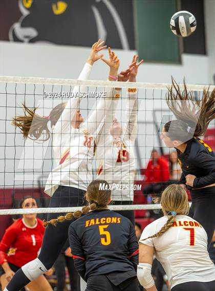 Thumbnail 1 in Cathedral Catholic vs. Torrey Pines (CIF SDS Open Division Final) photogallery.