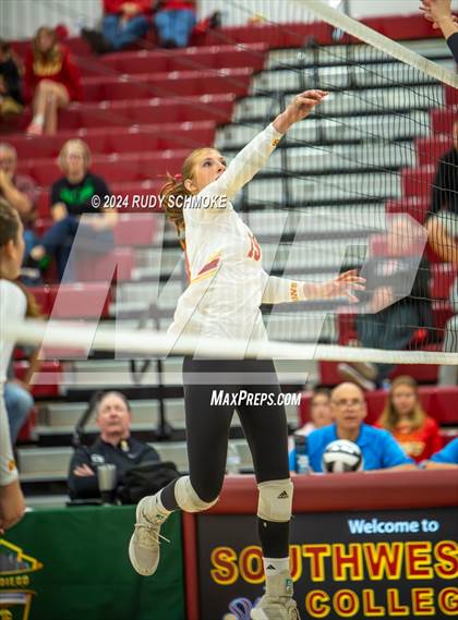 Thumbnail 3 in Cathedral Catholic vs. Torrey Pines (CIF SDS Open Division Final) photogallery.