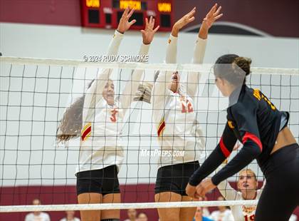 Thumbnail 2 in Cathedral Catholic vs. Torrey Pines (CIF SDS Open Division Final) photogallery.