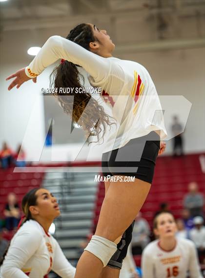 Thumbnail 2 in Cathedral Catholic vs. Torrey Pines (CIF SDS Open Division Final) photogallery.