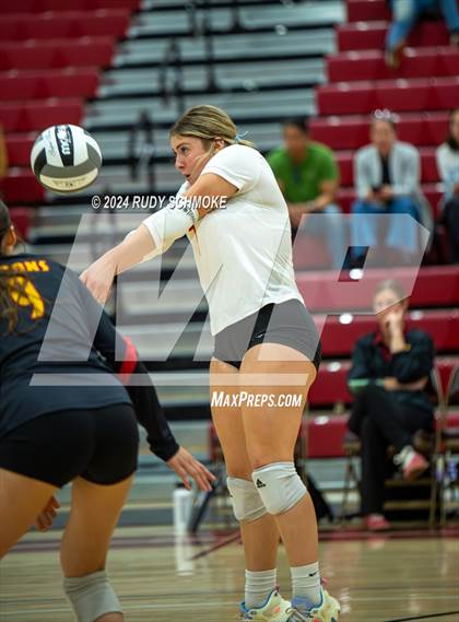 Thumbnail 2 in Cathedral Catholic vs. Torrey Pines (CIF SDS Open Division Final) photogallery.