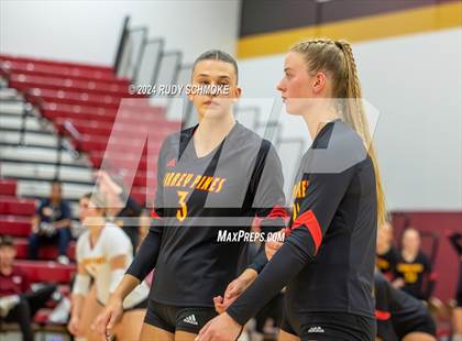 Thumbnail 2 in Cathedral Catholic vs. Torrey Pines (CIF SDS Open Division Final) photogallery.