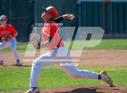 Thumbnail 3 in Fallbrook @ Escondido photogallery.
