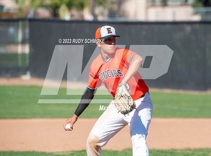 Thumbnail 2 in Fallbrook @ Escondido photogallery.