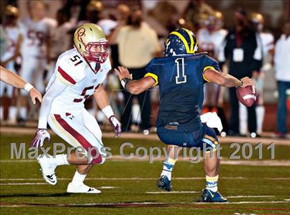 Thumbnail 2 in Bellevue vs. Oaks Christian (Mission Viejo Football Classic) photogallery.
