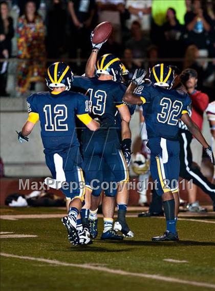 Thumbnail 1 in Bellevue vs. Oaks Christian (Mission Viejo Football Classic) photogallery.