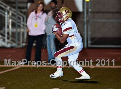 Thumbnail 2 in Bellevue vs. Oaks Christian (Mission Viejo Football Classic) photogallery.