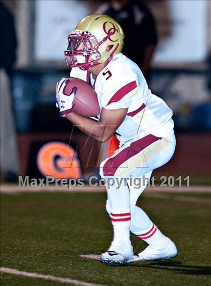 Thumbnail 1 in Bellevue vs. Oaks Christian (Mission Viejo Football Classic) photogallery.