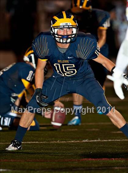 Thumbnail 3 in Bellevue vs. Oaks Christian (Mission Viejo Football Classic) photogallery.