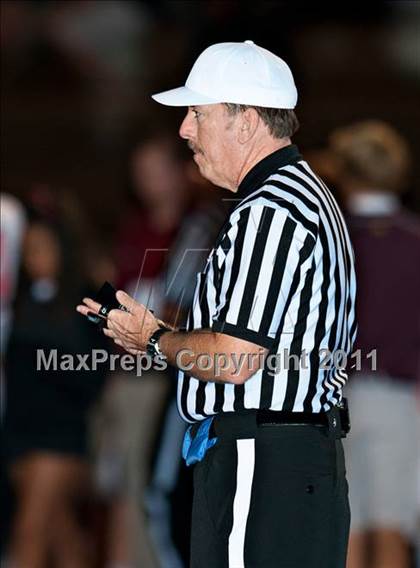 Thumbnail 3 in Bellevue vs. Oaks Christian (Mission Viejo Football Classic) photogallery.