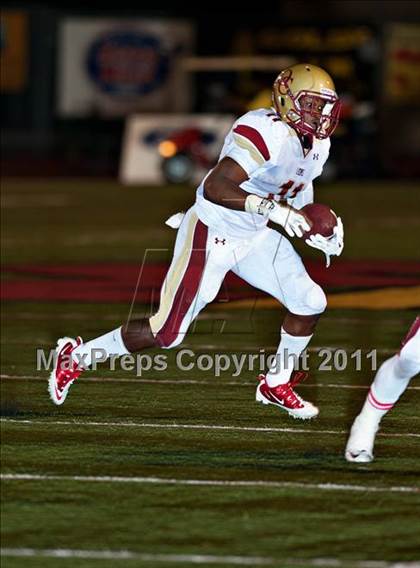 Thumbnail 3 in Bellevue vs. Oaks Christian (Mission Viejo Football Classic) photogallery.