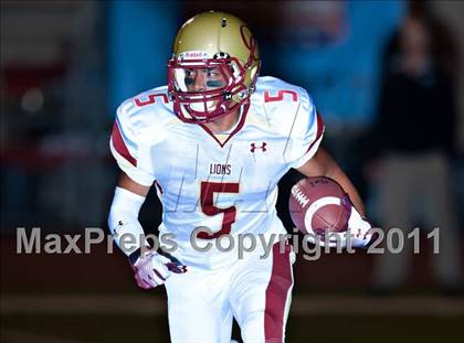 Thumbnail 3 in Bellevue vs. Oaks Christian (Mission Viejo Football Classic) photogallery.
