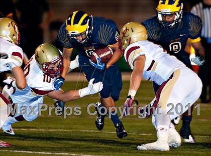 Thumbnail 2 in Bellevue vs. Oaks Christian (Mission Viejo Football Classic) photogallery.