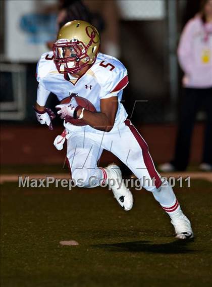 Thumbnail 1 in Bellevue vs. Oaks Christian (Mission Viejo Football Classic) photogallery.