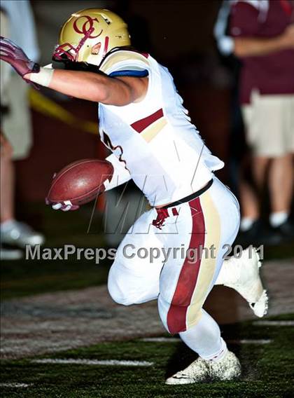 Thumbnail 2 in Bellevue vs. Oaks Christian (Mission Viejo Football Classic) photogallery.