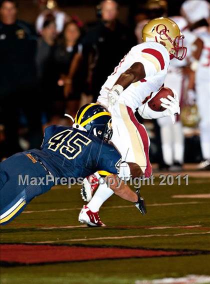 Thumbnail 1 in Bellevue vs. Oaks Christian (Mission Viejo Football Classic) photogallery.