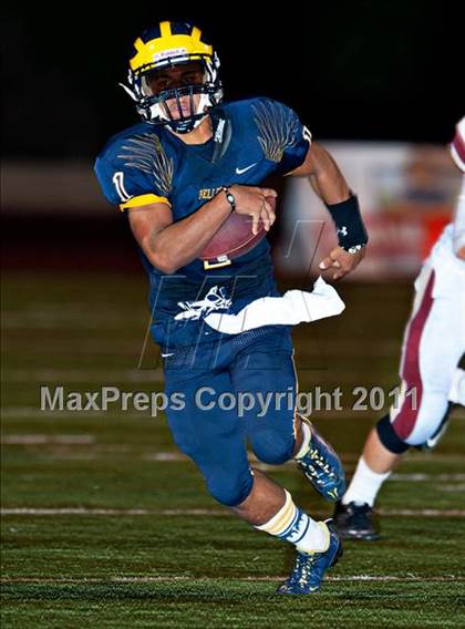 Thumbnail 3 in Bellevue vs. Oaks Christian (Mission Viejo Football Classic) photogallery.