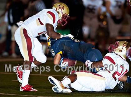 Thumbnail 3 in Bellevue vs. Oaks Christian (Mission Viejo Football Classic) photogallery.