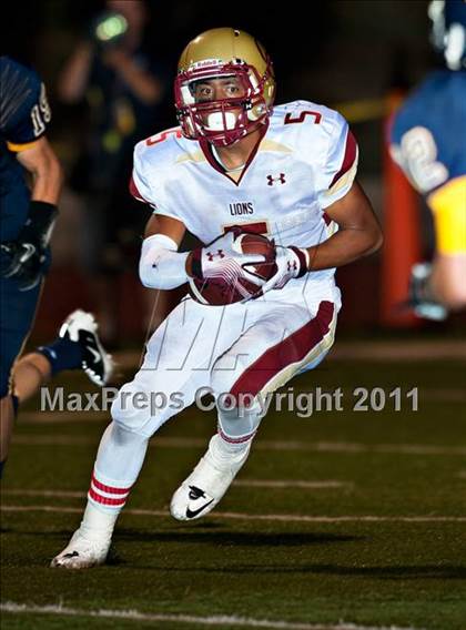 Thumbnail 2 in Bellevue vs. Oaks Christian (Mission Viejo Football Classic) photogallery.
