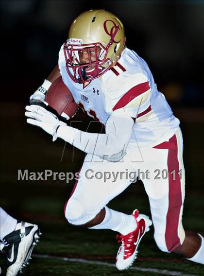 Thumbnail 3 in Bellevue vs. Oaks Christian (Mission Viejo Football Classic) photogallery.