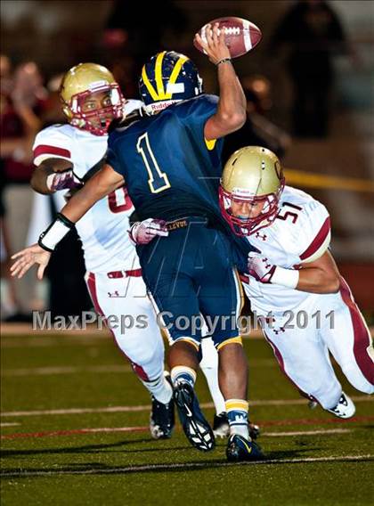 Thumbnail 2 in Bellevue vs. Oaks Christian (Mission Viejo Football Classic) photogallery.