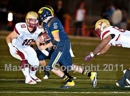 Thumbnail 3 in Bellevue vs. Oaks Christian (Mission Viejo Football Classic) photogallery.
