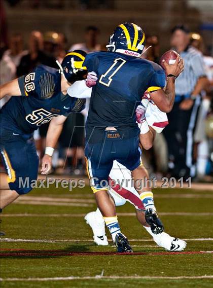 Thumbnail 3 in Bellevue vs. Oaks Christian (Mission Viejo Football Classic) photogallery.