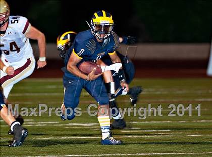 Thumbnail 3 in Bellevue vs. Oaks Christian (Mission Viejo Football Classic) photogallery.