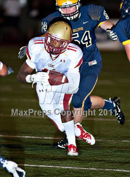 Thumbnail 2 in Bellevue vs. Oaks Christian (Mission Viejo Football Classic) photogallery.