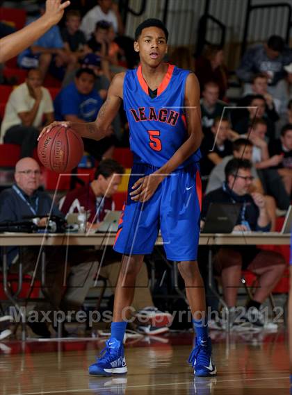 Thumbnail 3 in Miller Grove vs. Rainier Beach (MaxPreps Holiday Classic) photogallery.
