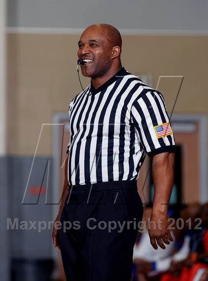 Thumbnail 2 in Miller Grove vs. Rainier Beach (MaxPreps Holiday Classic) photogallery.