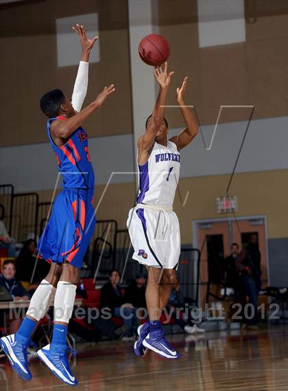 Thumbnail 1 in Miller Grove vs. Rainier Beach (MaxPreps Holiday Classic) photogallery.
