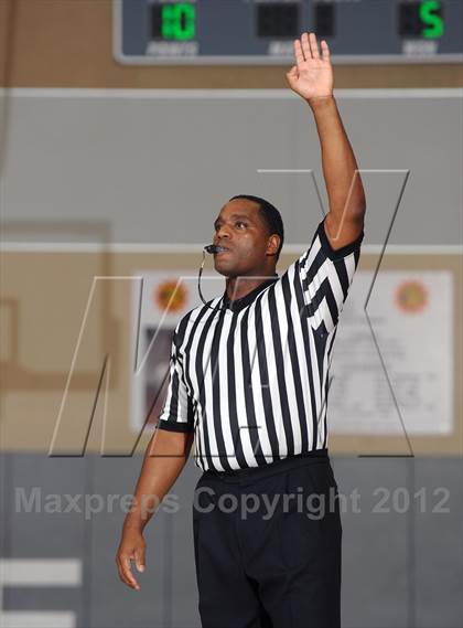 Thumbnail 3 in Miller Grove vs. Rainier Beach (MaxPreps Holiday Classic) photogallery.