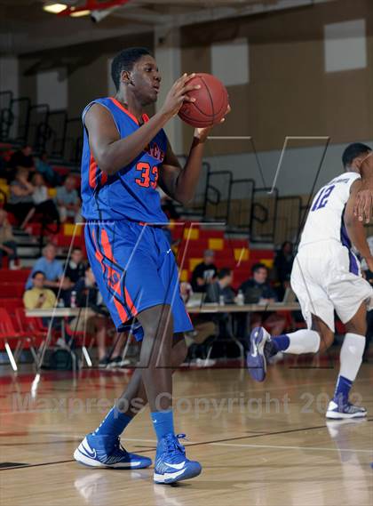 Thumbnail 1 in Miller Grove vs. Rainier Beach (MaxPreps Holiday Classic) photogallery.