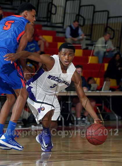 Thumbnail 2 in Miller Grove vs. Rainier Beach (MaxPreps Holiday Classic) photogallery.